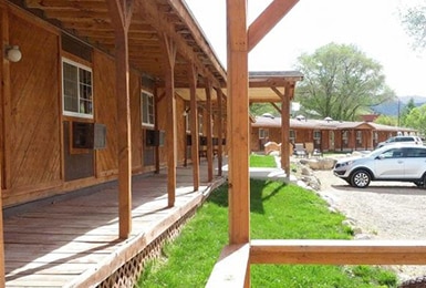 Bryce Pioneer Village Motel